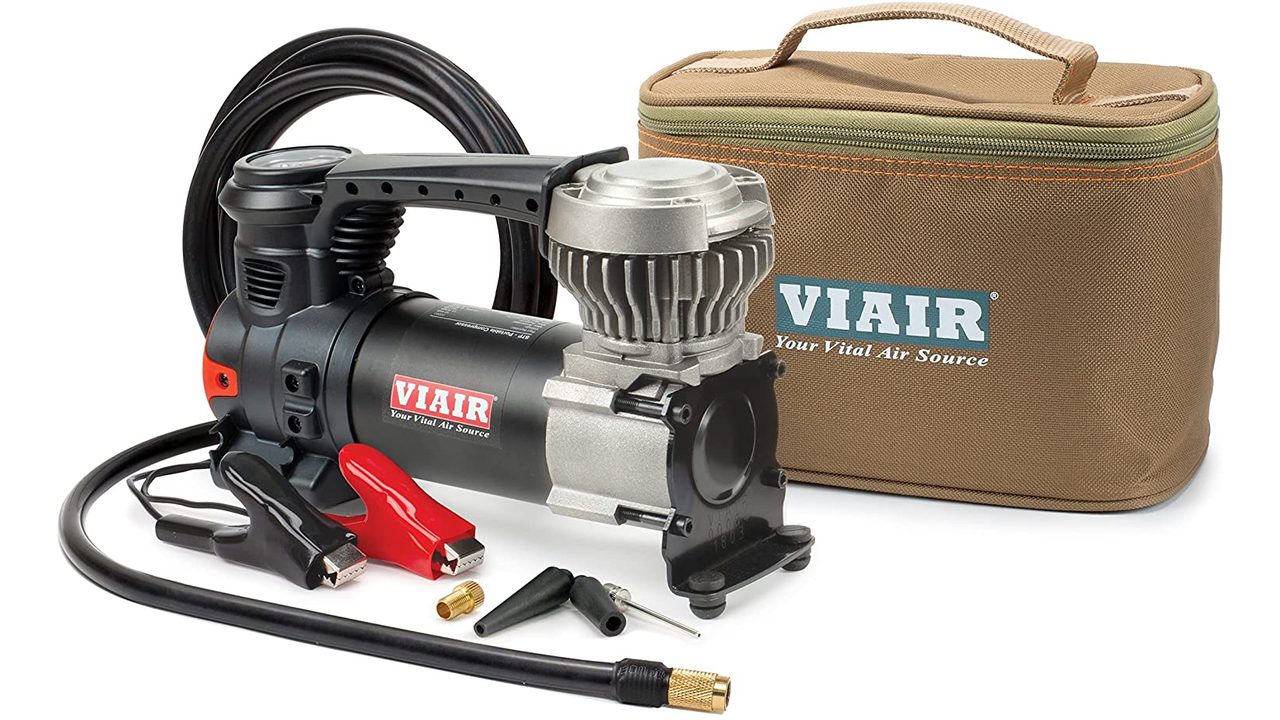 VIAIR Portable Tire Inflator - Hero