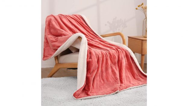 CURECURE Rosa Heated Blanket