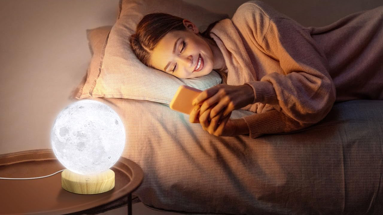 Doraubia Light Therapy Lamp - Hero